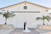 Cocktail hour, decor and portraits